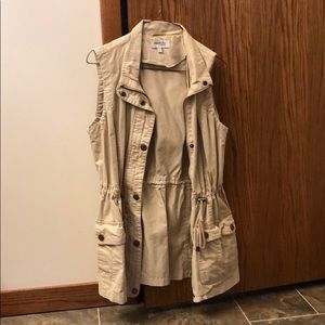 Tan cargo vest